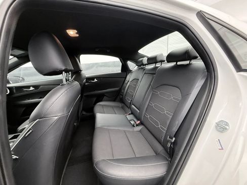 Used 2023 Kia Forte GT-Line w/ GT-Line Technology Package FWD image 19