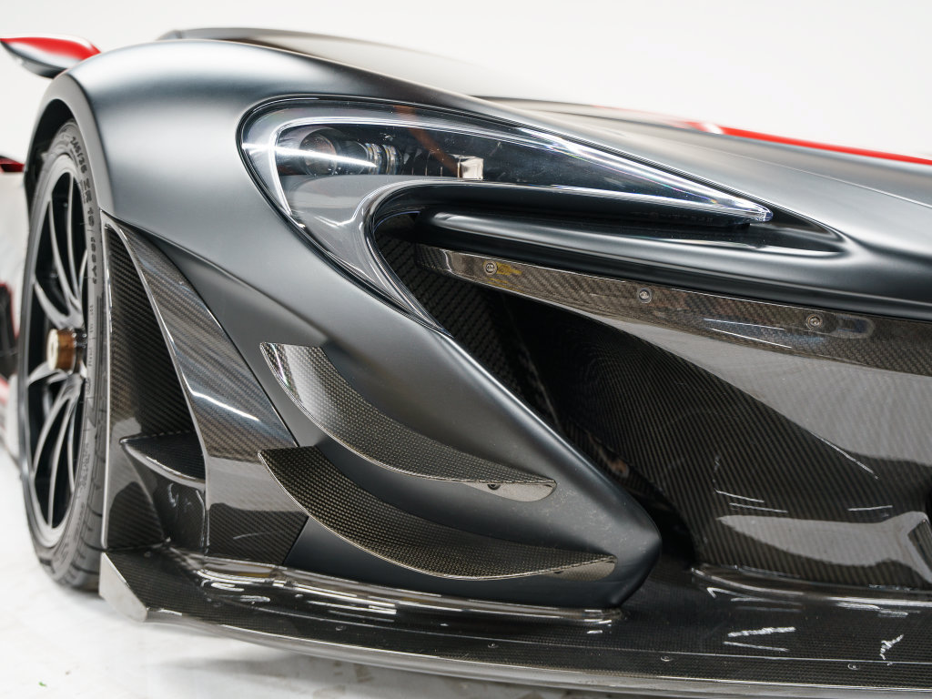 Used 2015 McLaren P1 RWD image 6