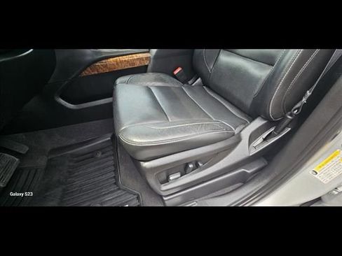Used 2020 Chevrolet Suburban Premier image 29