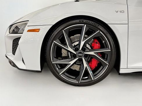 Used 2022 Audi R8 V10 performance image 30