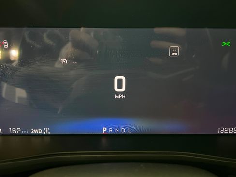 Used 2024 Chevrolet Colorado Trail Boss w/ Advanced Trailering Package AWD/4WD image 15
