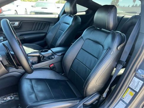 Used 2022 Ford Mustang Premium image 12