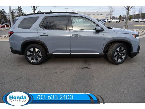New 2026 Honda Pilot Elite image 8
