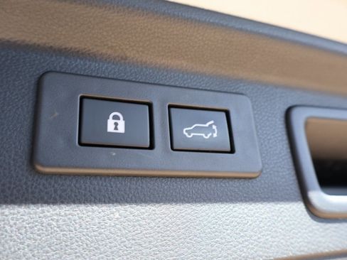 Used 2024 Subaru Forester Touring w/ Convenience Package image 17