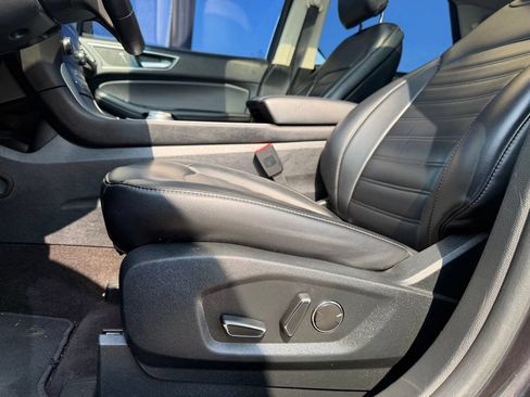 Used 2019 Ford Edge SEL w/ Equipment Group 201A AWD/4WD image 26