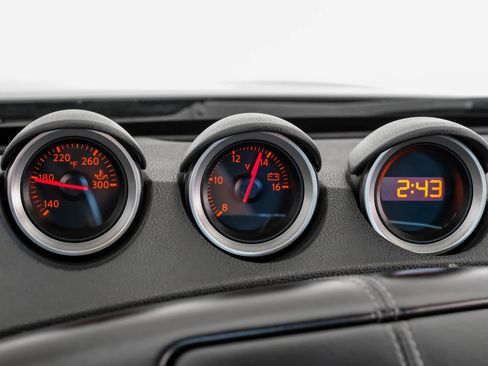 Used 2014 Nissan 370Z Roadster image 21