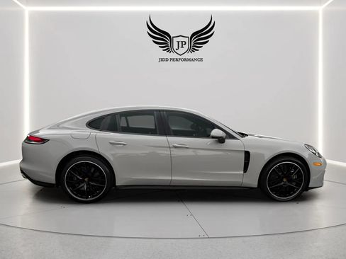 Used 2021 Porsche Panamera image 7