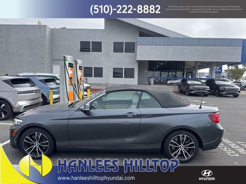 Used 2021 BMW 230i xDrive Convertible w/ Premium Package image 28