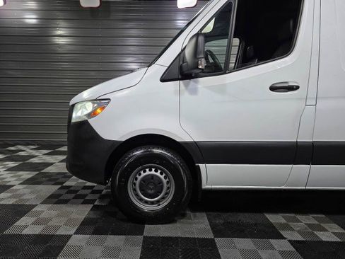 Used 2020 Mercedes-Benz Sprinter 2500 image 29