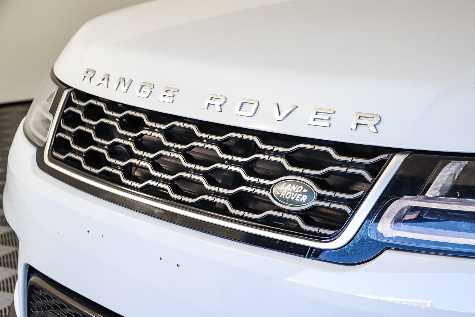 Used 2019 Land Rover Range Rover Sport HSE AWD/4WD image 5