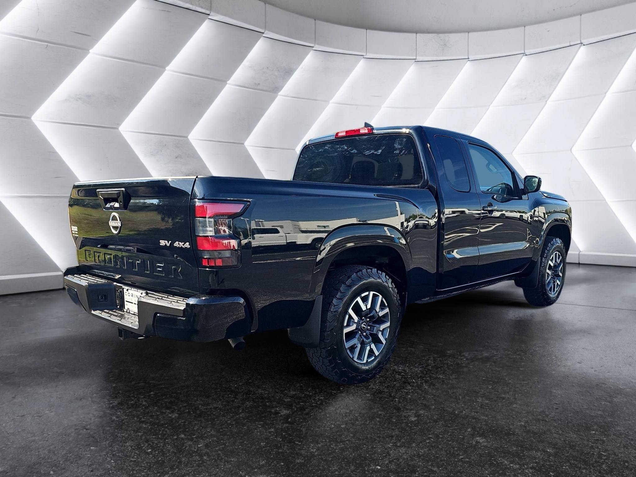 Used 2023 Nissan Frontier SV w/ Tow Package AWD/4WD image 7