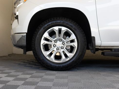 Used 2024 Chevrolet Silverado 1500 LTZ AWD/4WD image 9