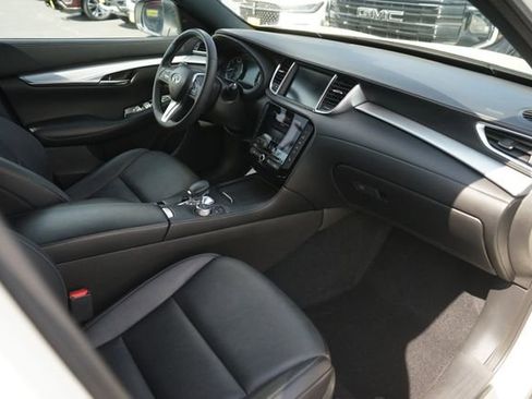 Used 2021 INFINITI QX50 Luxe w/ Appearance Package AWD/4WD image 18