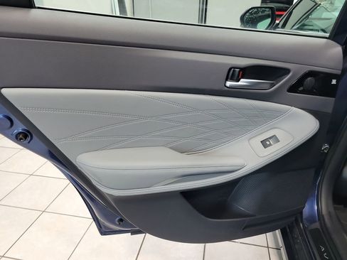 Used 2019 Toyota Avalon Limited w/ Advanced Safety Package FWD image 29