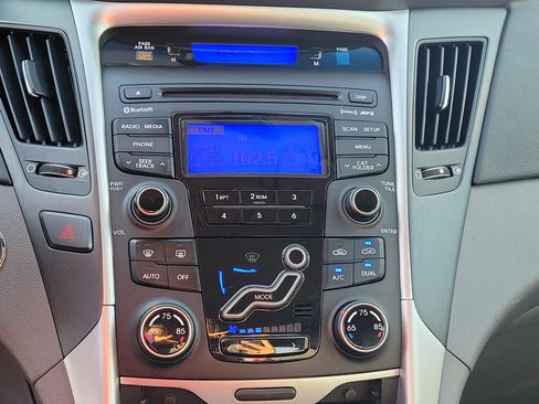 Used 2013 Hyundai Sonata SE image 25