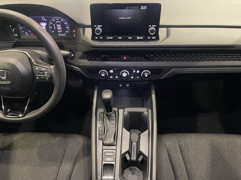 Used 2025 Honda Accord LX image 17