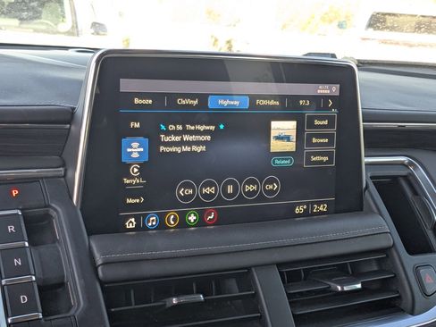 Used 2021 Chevrolet Tahoe LT image 15