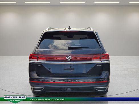 Used 2024 Volkswagen Atlas SEL AWD/4WD image 5