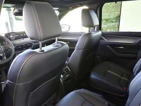 New 2025 MAZDA CX-90 Plug-In Hybrid w/ Premium Plus image 14