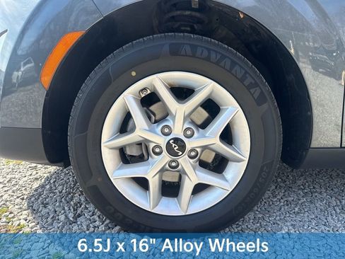 Used 2024 Kia Soul LX w/ Option Group 015 image 14