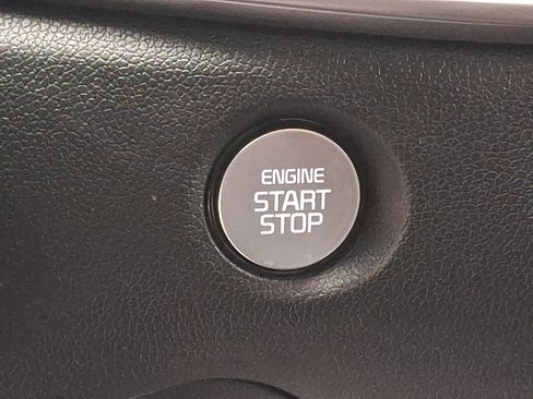 New 2026 Kia Sorento S FWD image 17