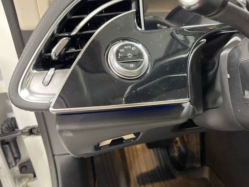 Used 2026 Mercedes-Benz E 350 4MATIC Sedan image 19