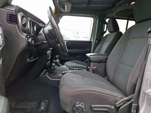 Used 2018 Jeep Wrangler Unlimited Sport S AWD/4WD image 13
