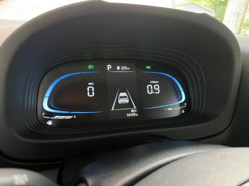 Used 2026 Hyundai Venue SEL FWD image 40