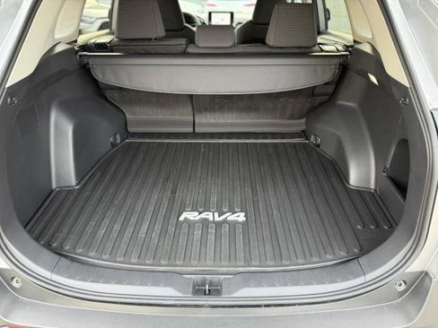 Certified 2024 Toyota RAV4 LE AWD/4WD image 6