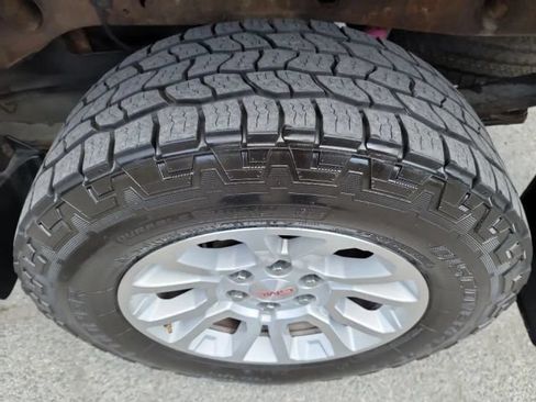 Used 2016 GMC Sierra 1500 SLE w/ SLE Value Package AWD/4WD image 30