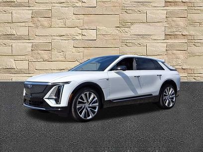 Certified 2025 Cadillac Lyriq Luxury w/ LPO, Floor Liner Package