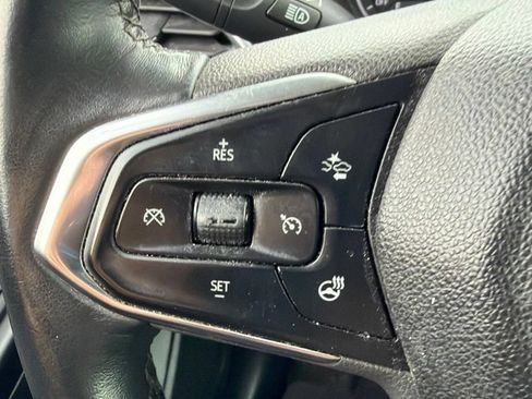 Used 2023 Chevrolet TrailBlazer LT FWD image 16