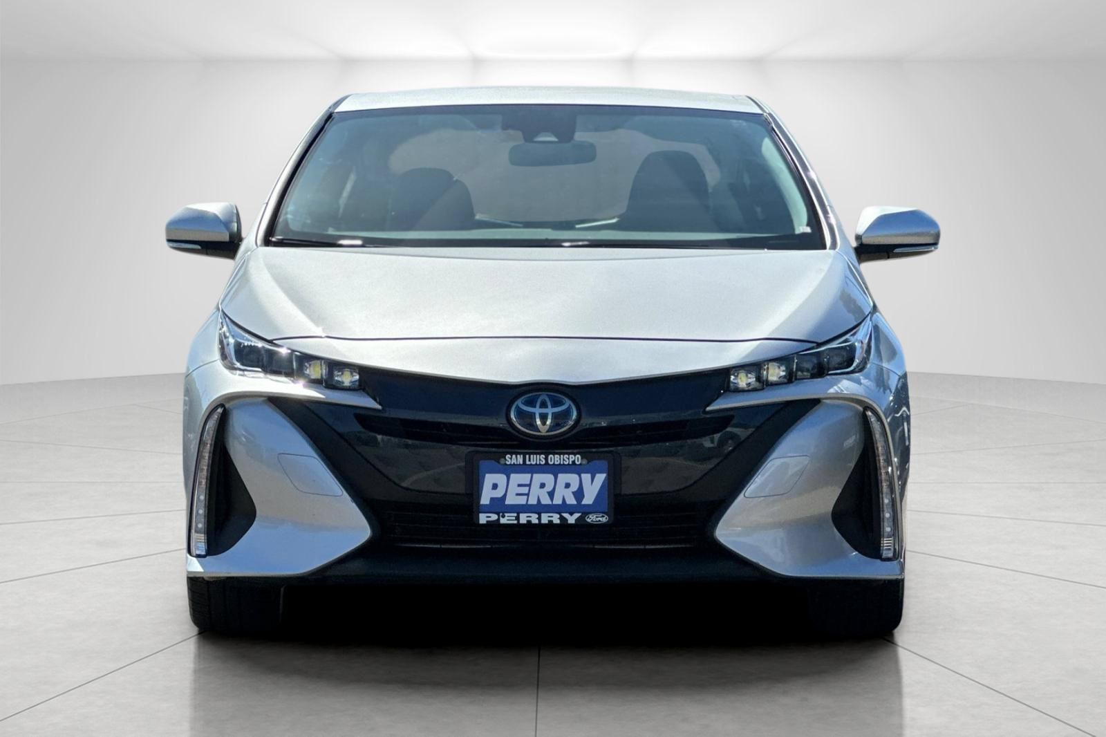 Used 2021 Toyota Prius Prime XLE w/ Carpet Mat Package (TMS) FWD image 8