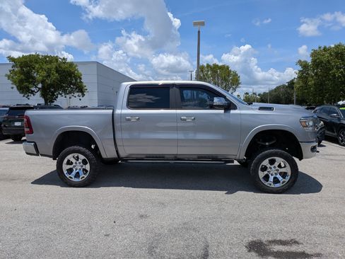 Used 2019 RAM 1500 Laramie w/ Off Road Group AWD/4WD image 3