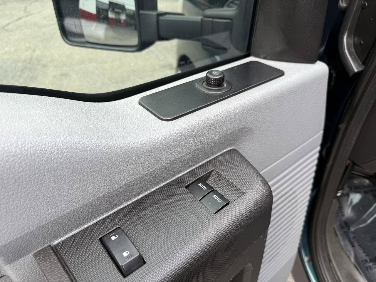 Used 2014 Ford F350 XL w/ Power Equipment Group AWD/4WD image 34