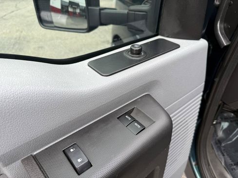 Used 2014 Ford F350 XL w/ Power Equipment Group AWD/4WD image 34