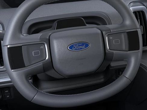 New 2026 Ford Expedition Active image 12