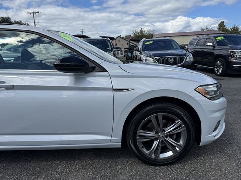 Used 2019 Volkswagen Jetta R-Line FWD image 17
