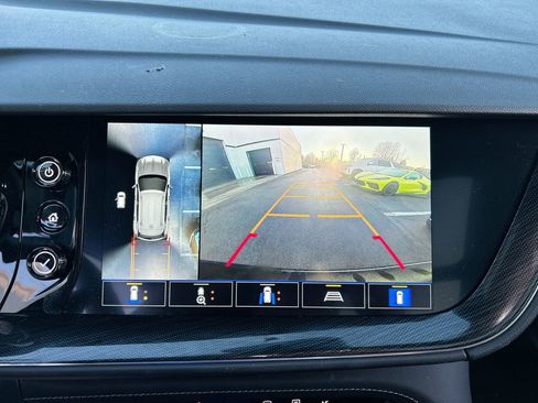 Certified 2023 Buick Envision Essence w/ Technology Package I AWD/4WD image 19