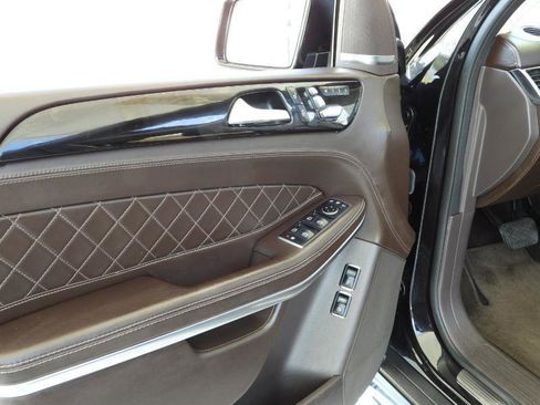 Used 2017 Mercedes-Benz GLS 550 4MATIC image 56