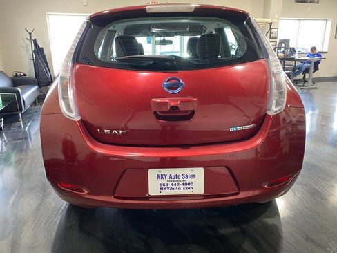 Used 2013 Nissan Leaf SV w/ LED & Quick Charge Pkg FWD image 5
