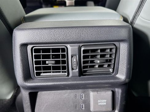 Used 2025 Toyota 4Runner Trailhunter image 27