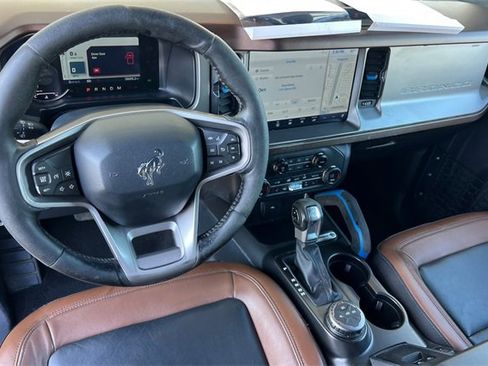 Used 2021 Ford Bronco Outer Banks image 14