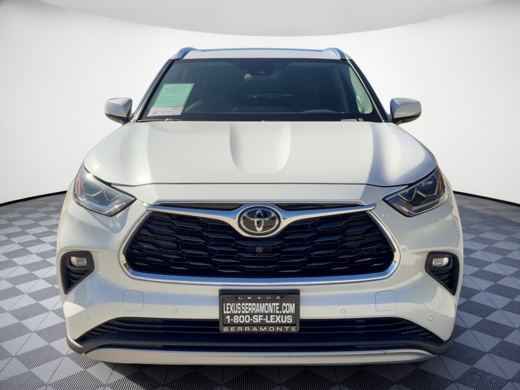 Used 2021 Toyota Highlander Platinum AWD/4WD image 6