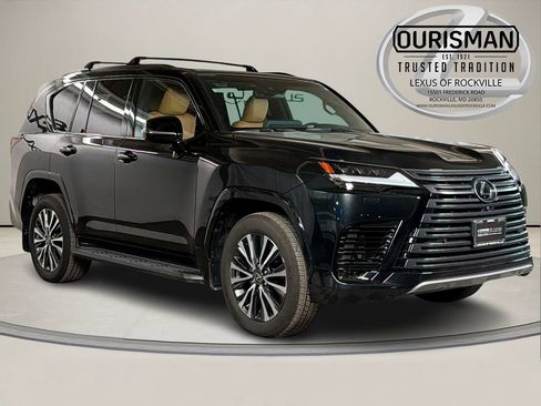 Certified 2024 Lexus LX 600 4WD w/ Premium Package image 1