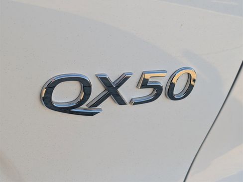 Used 2022 INFINITI QX50 Luxe image 8