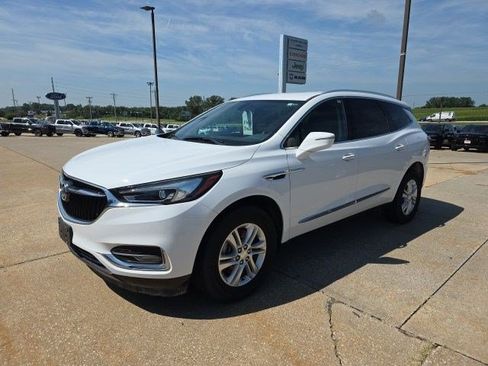 Used 2019 Buick Enclave Essence AWD/4WD image 3