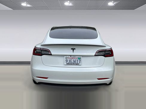Used 2023 Tesla Model 3 Standard Range RWD image 5