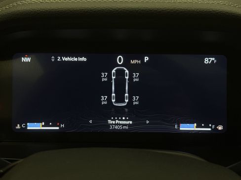 Used 2023 Jeep Grand Cherokee L Limited AWD/4WD image 13