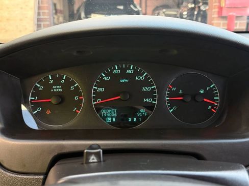 Used 2010 Chevrolet Impala LTZ FWD image 19